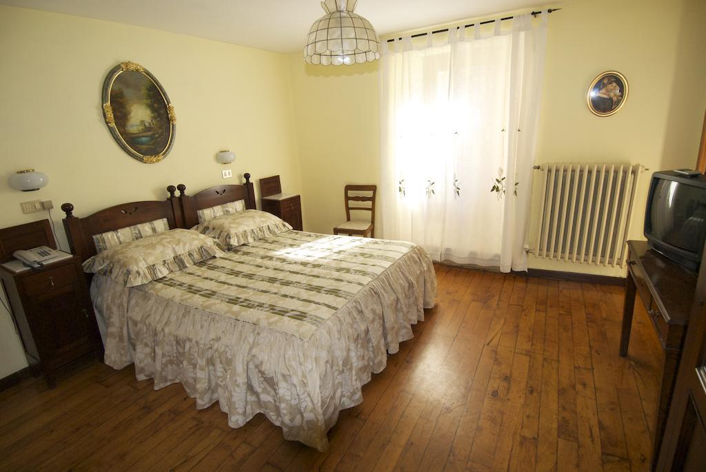 Albergo Ristorante Galli ピエヴェペーラゴ 部屋 写真